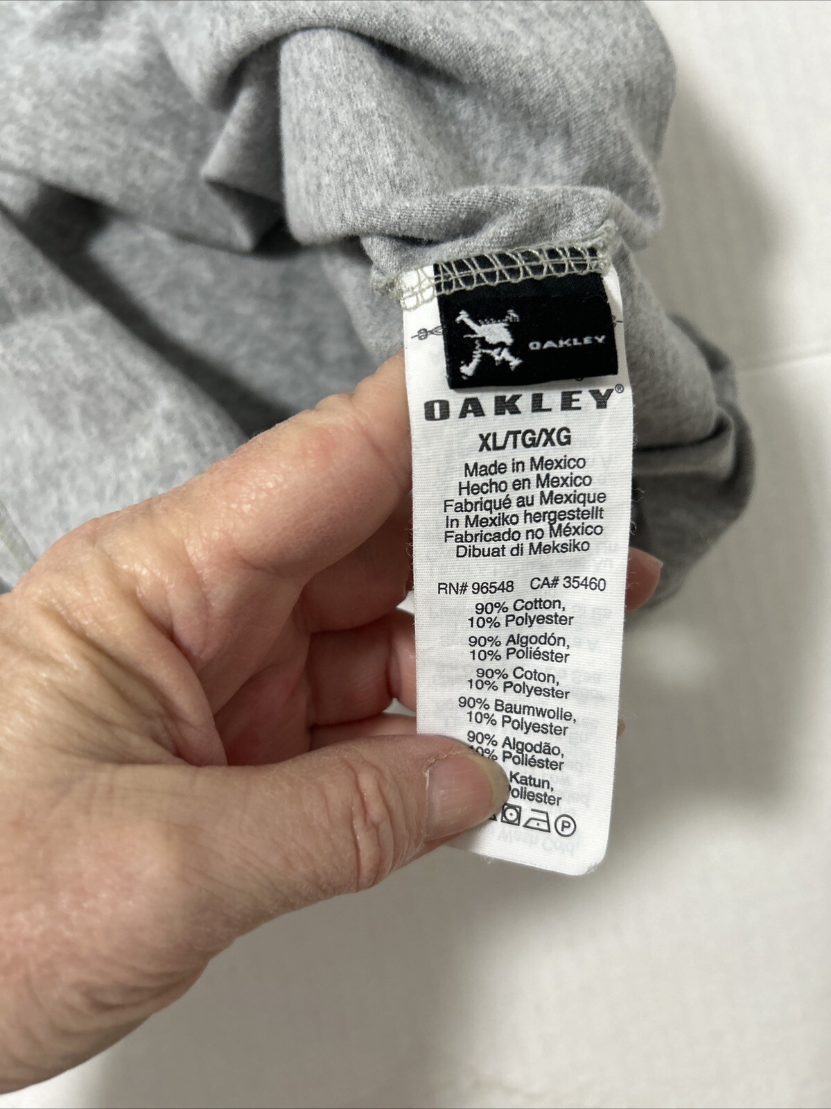 Oakley Henley Top Men Size XL Grey Long Sleeve Pull On