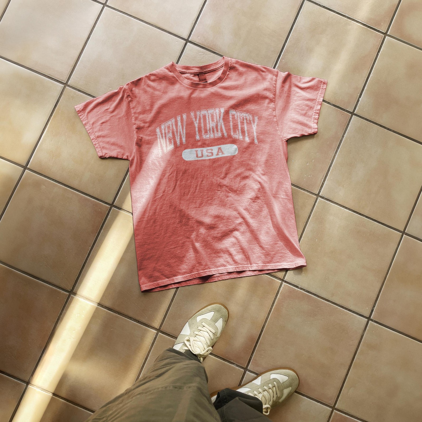 New York City USA University Font Varsity Tourist Tee Vintage Look Classic