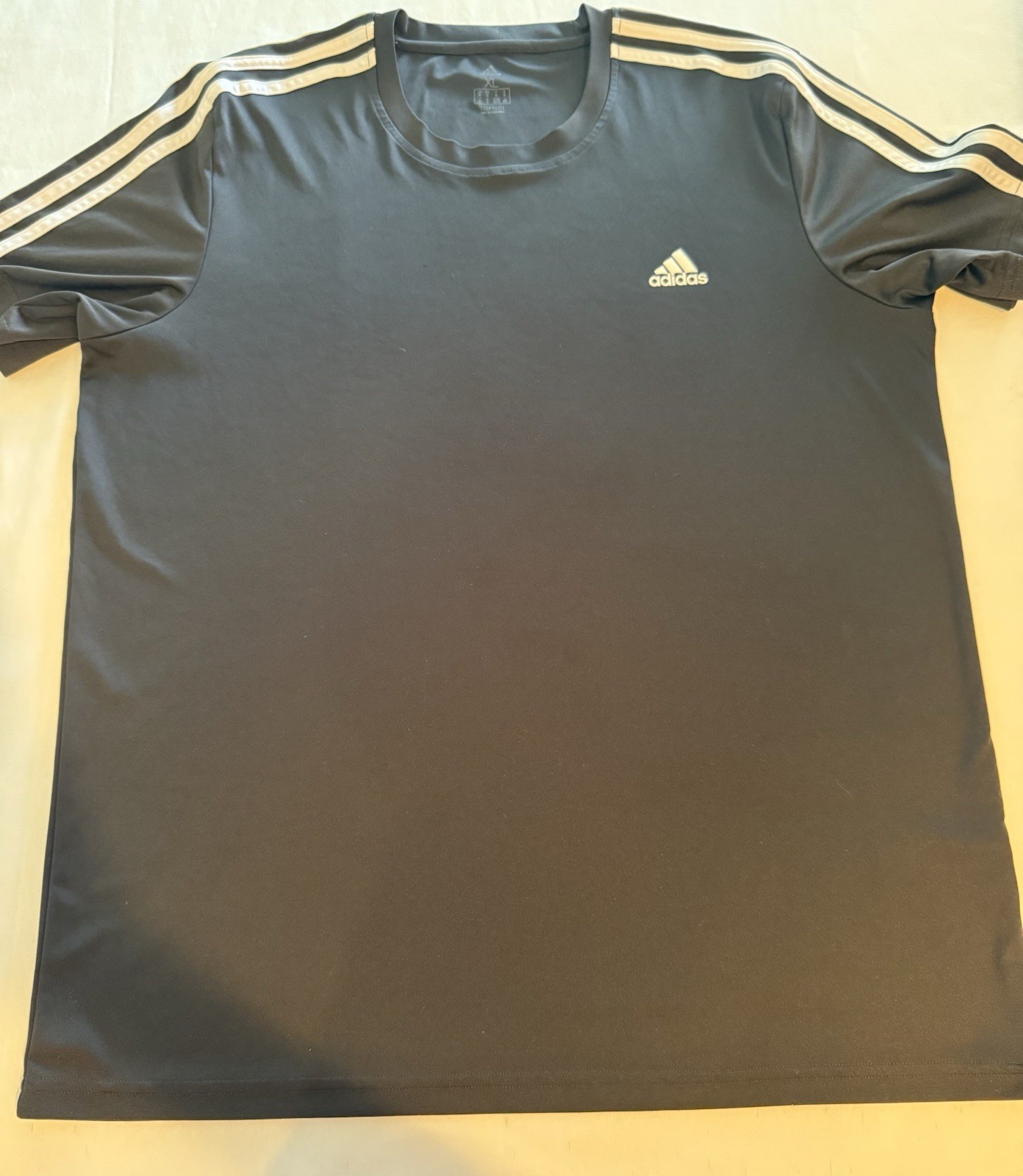 NWOT Adidas Men’s XL Black Climate T Shirt Logo