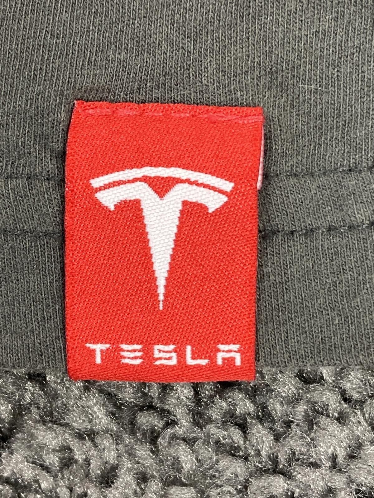 Tesla T-Shirt Vertical Logo Men’s Gray Employee Team Wear Sz XL