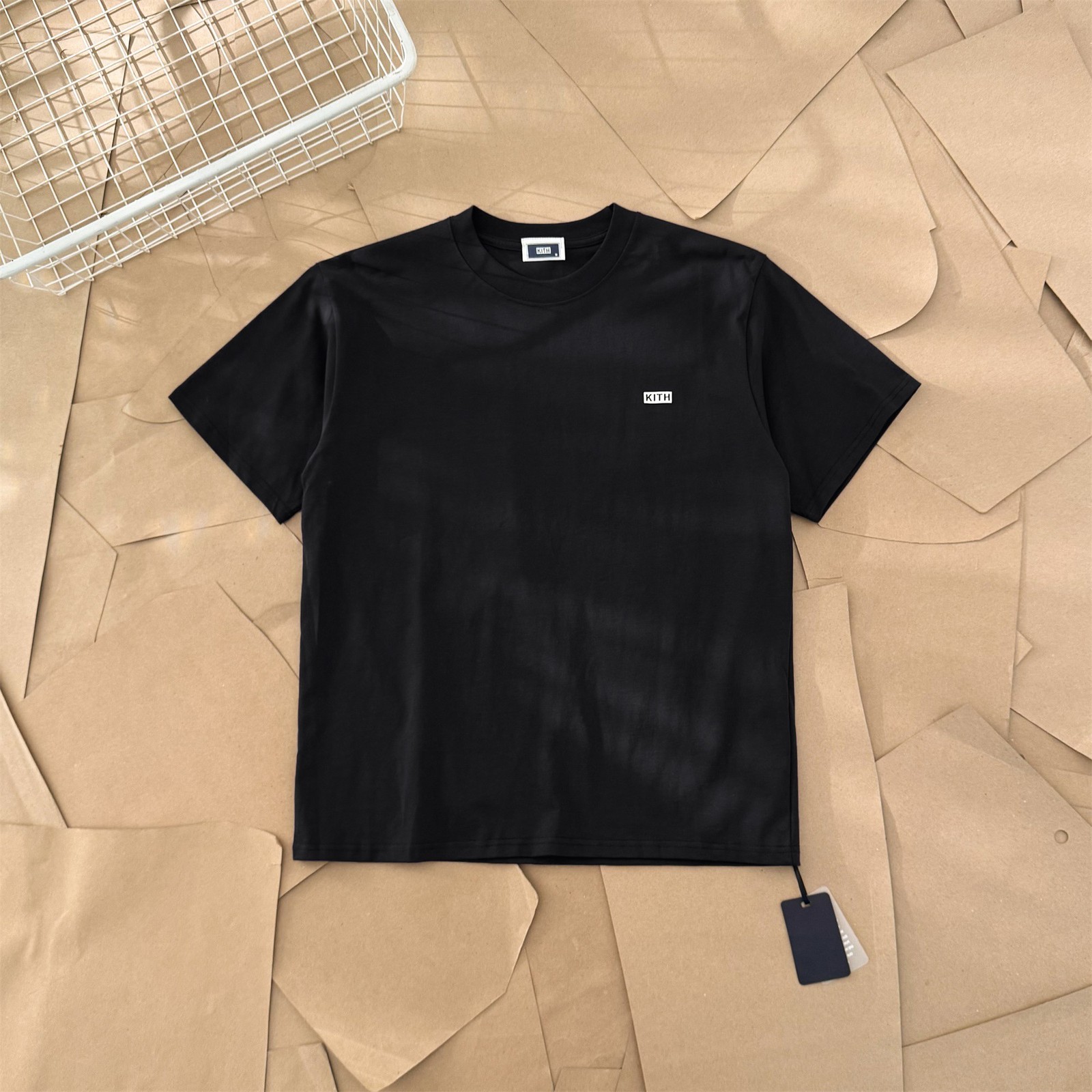 Kith Simple Flocked Small Box Logo Loose Neck Solid Color Short Sleeve Couple