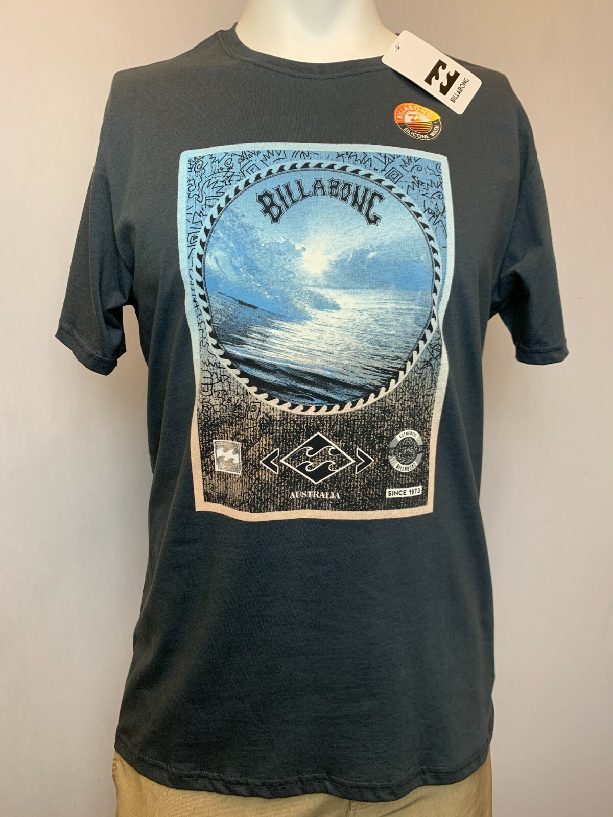 Billabong Mens Shirt Small Large Gray Short Sleeve Australia Slim Fit Graphic