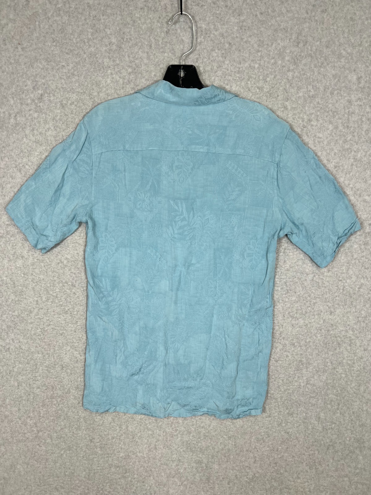 Men’s Batik Bay Easy Care Blue Short Sleeve Button Down Shirt Size Small