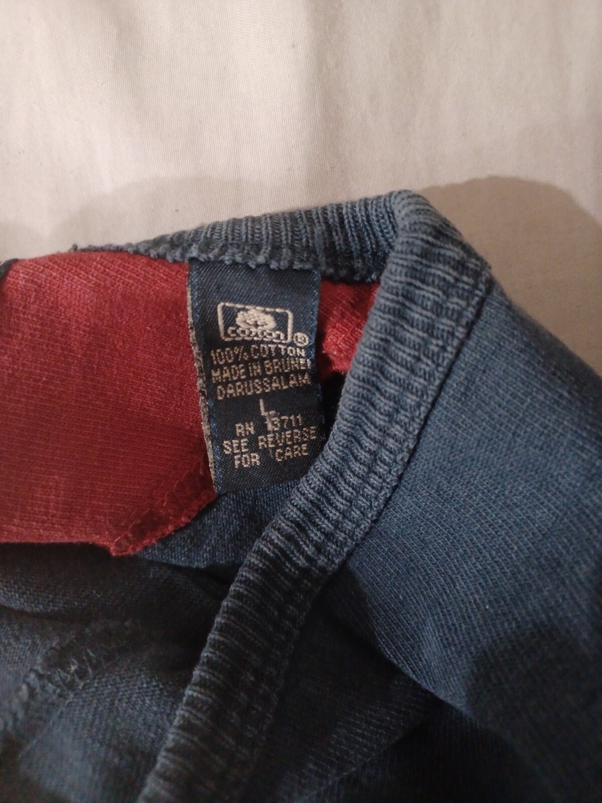 John Ashford Adventure Men’s Large Blue Vintage V Neck Shirt