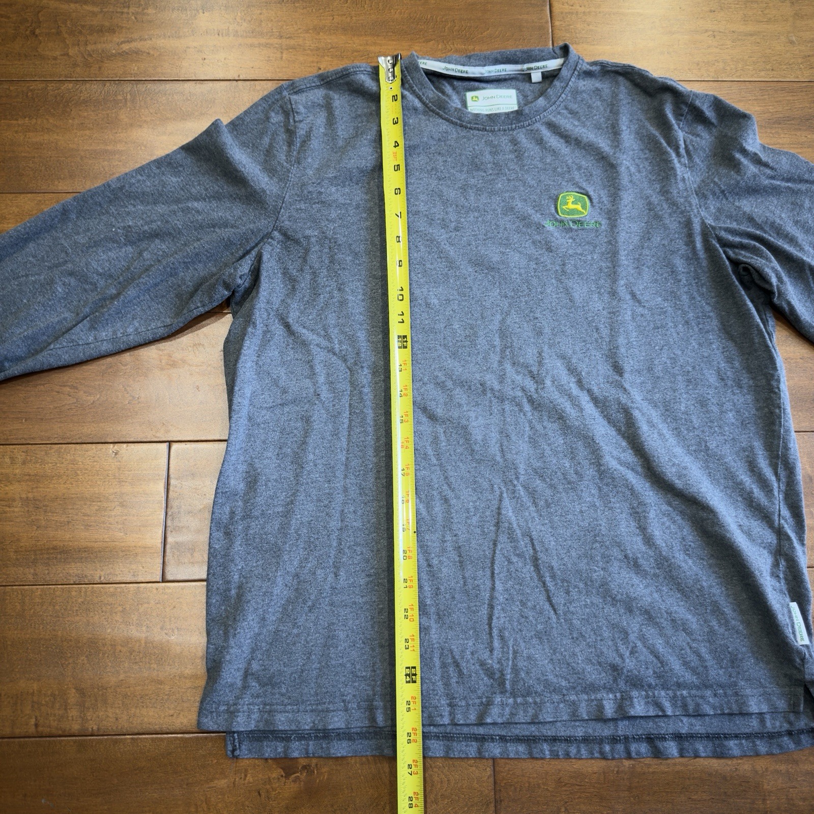 John Deere Embroidered Logo Men’s Long Sleeve T-Shirt Gray Size M