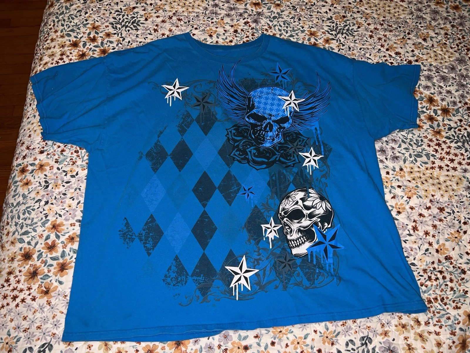 Y2K Big Skulls T-Shirt Size 2XL ?? Blue Argyle Stars See Pics No Tag