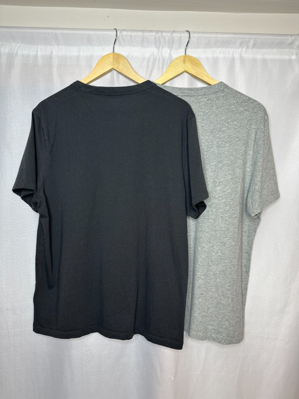 Mott & Bow Lot of 2 Driggs Classic Crew T-shirts SZ Large Capsule Elevated Basic