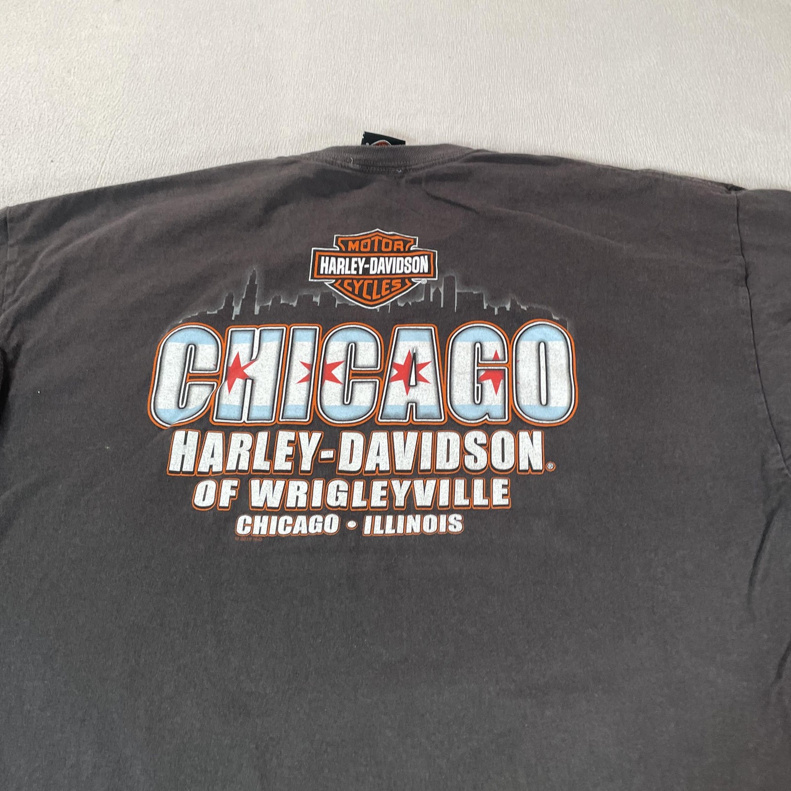 Harley Davidson Shirt Mens 2XL Gray Live To Ride Chicago Wrigleyville Biker Tee