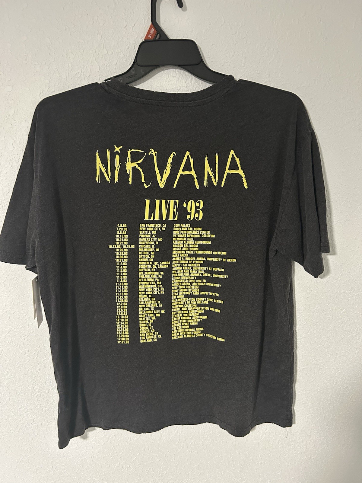 NWT Nirvana Smiley Face T Shirt Gray Yellow Gringe Rock N Roll Size M Cotton