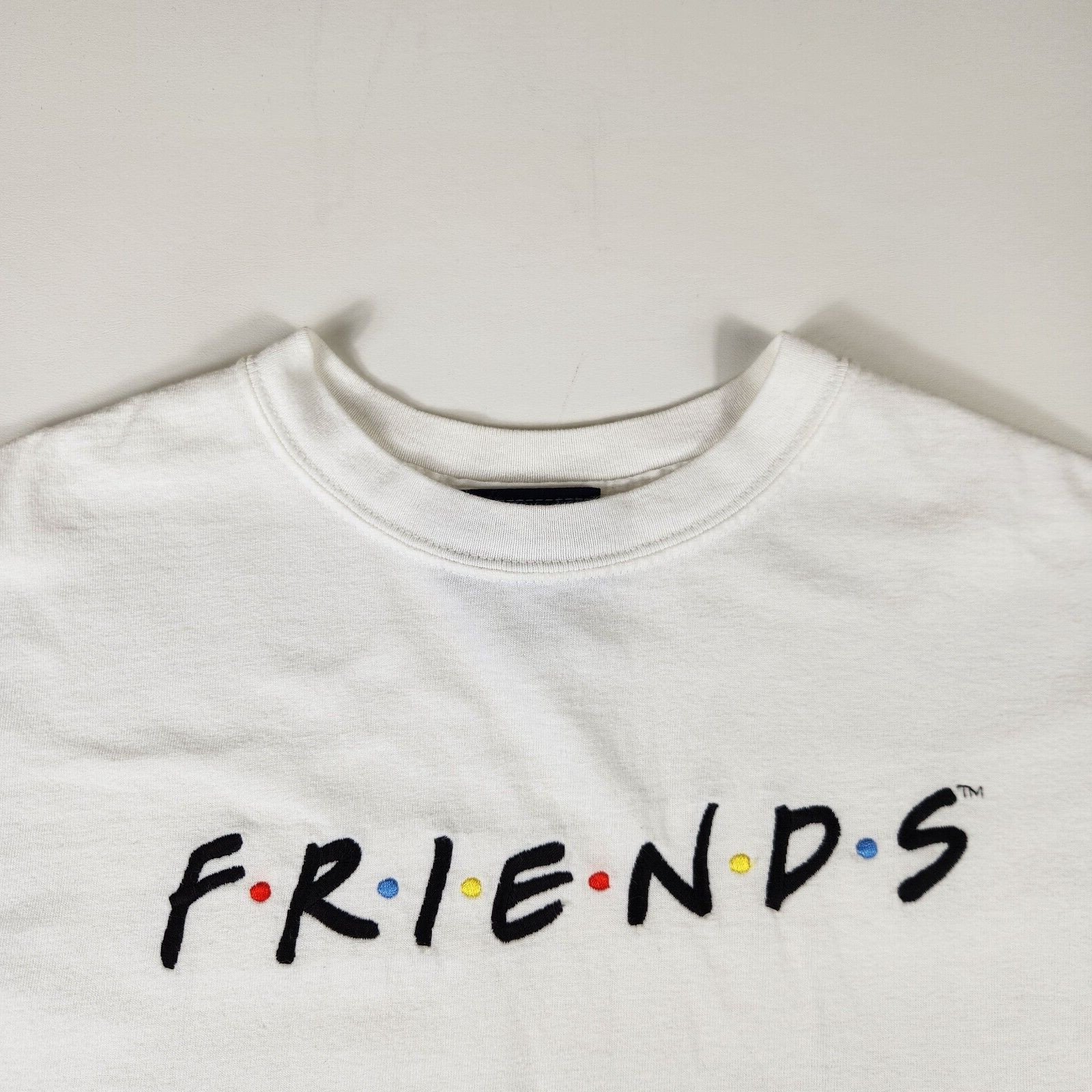 VTG NBC Experience Store Friends T-Shirt Embroidered Spellout Adult Medium White