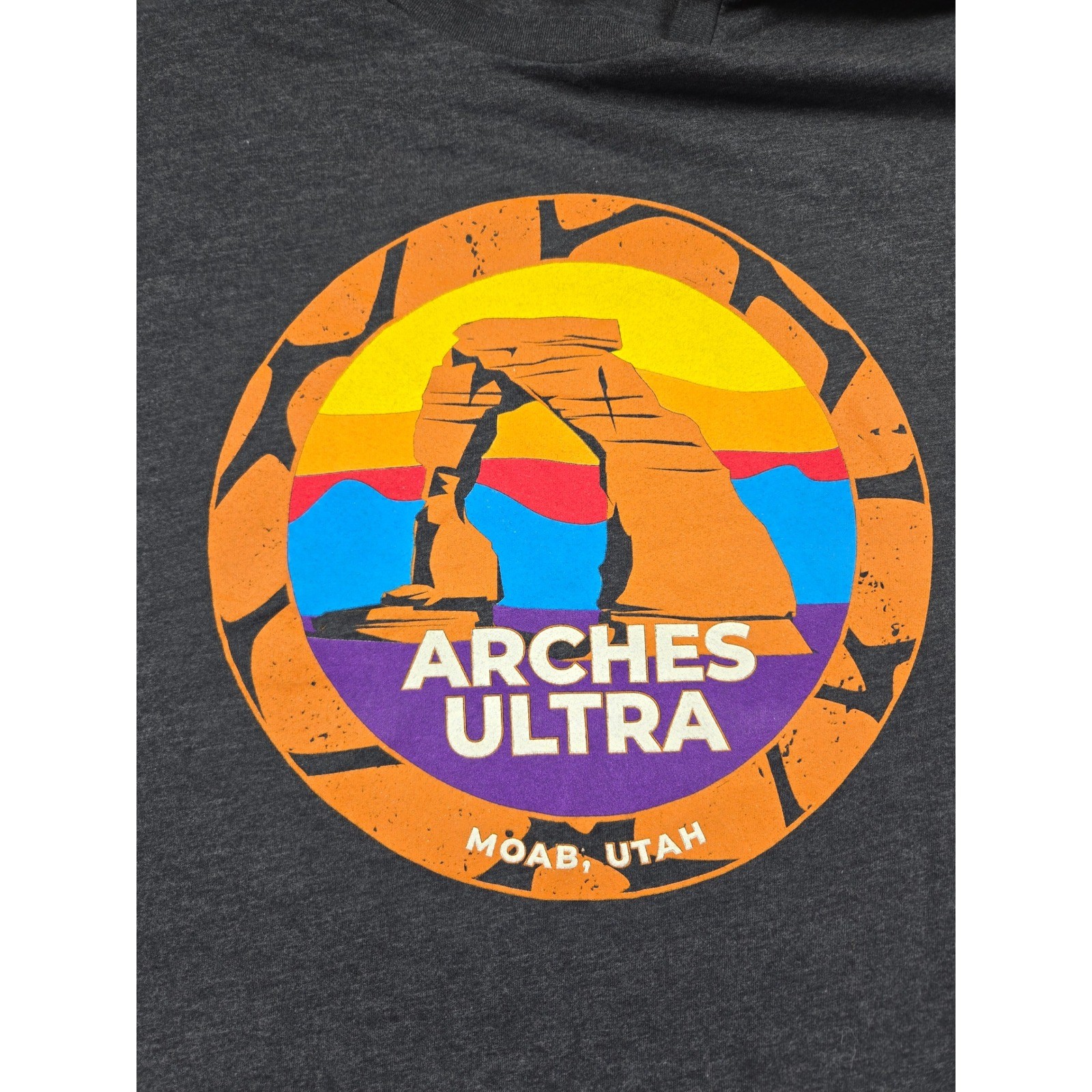 Next Level Arches Ultra Moab Utah Marathon Graphic T-Shirt XL Gray Mens