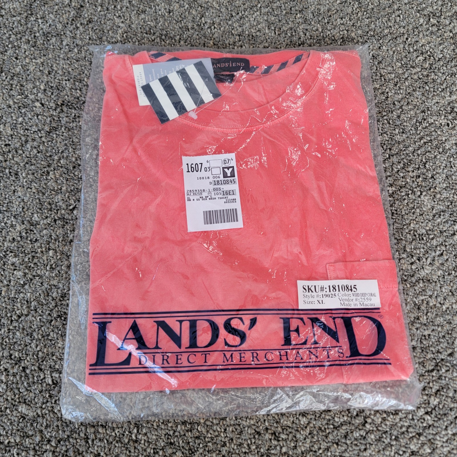 Land’s End Men’s XL 46-48 Deep Coral Sea Wash Pocket T-Shirt New With Tags