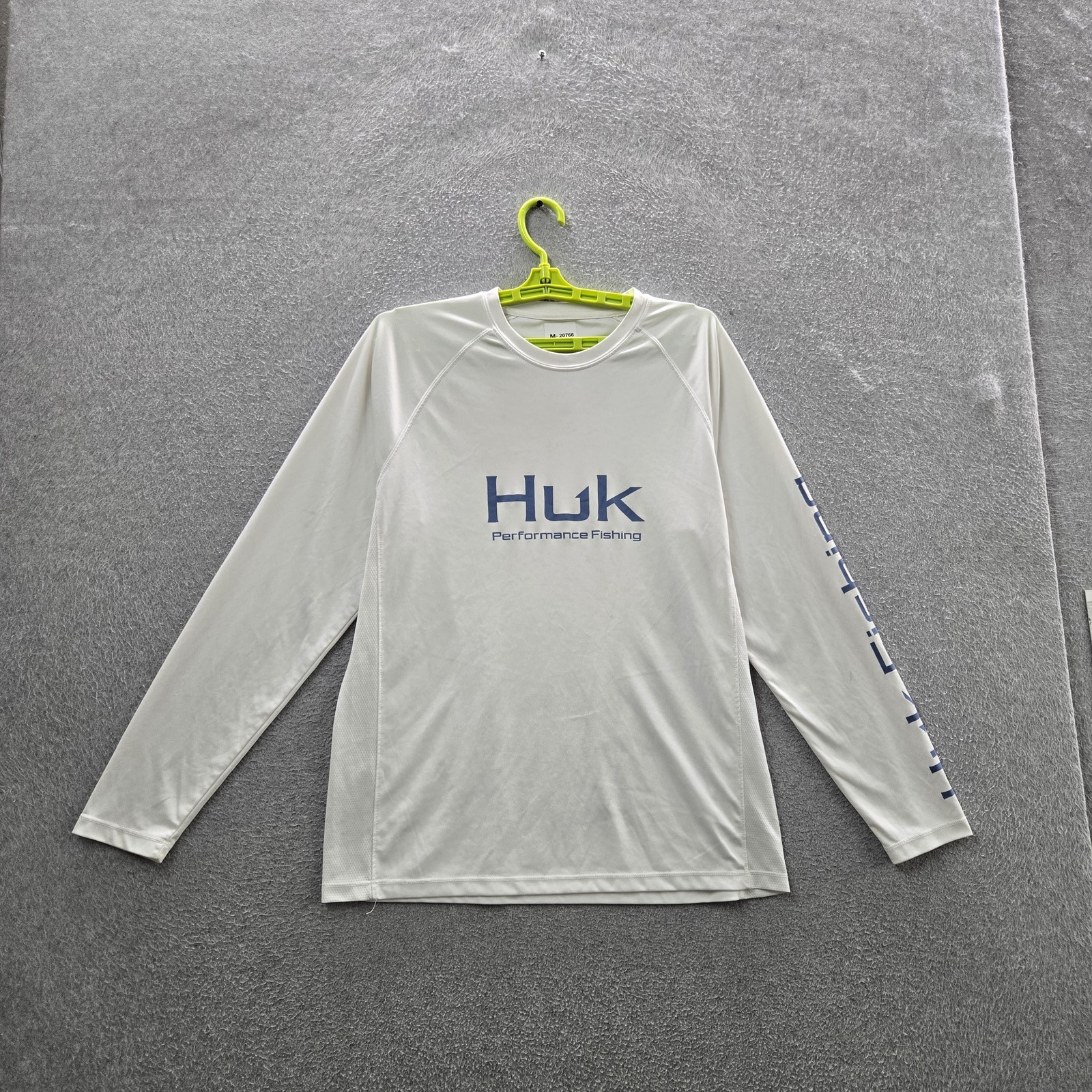 Huk Men Shirt M White Logo Text Activewear Long Sleeve
