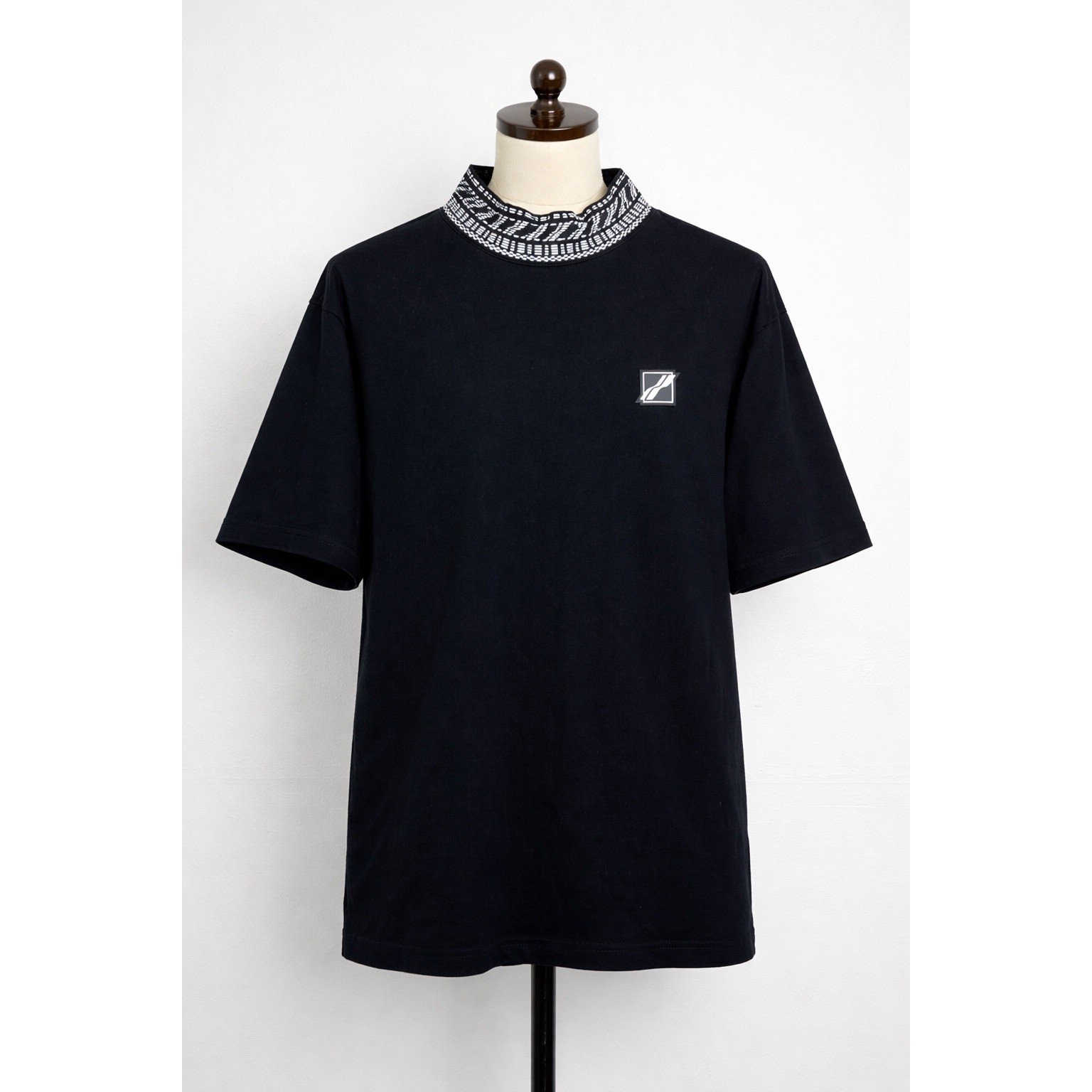 WE11DONE High Neck Logo 1/2 T-Shirt Mens Black Short Sleeve Graphic Logo XS