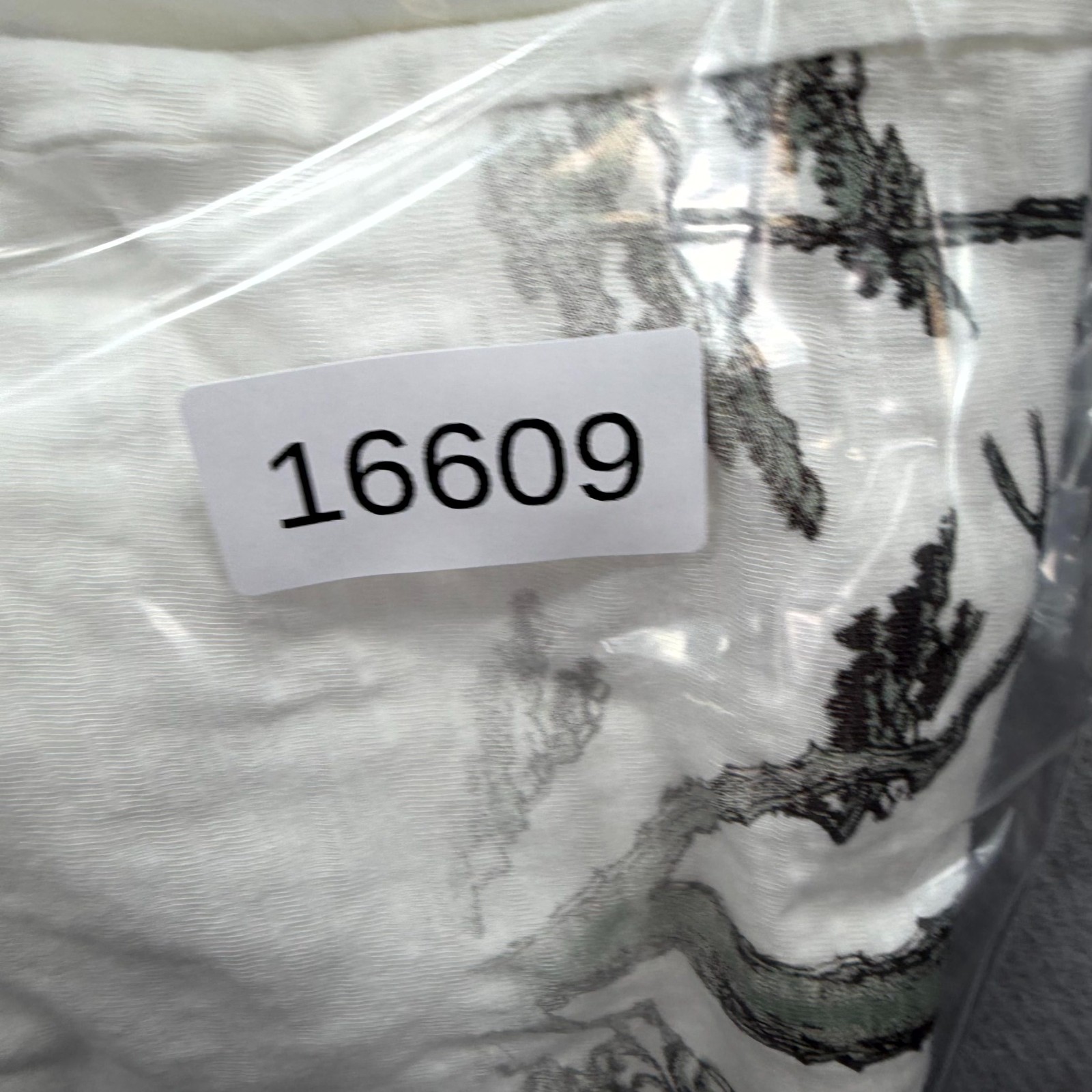 Uniqlo UT x Museum of Fine Arts, Boston T-Shirt Mens M White Graphic Crew Neck