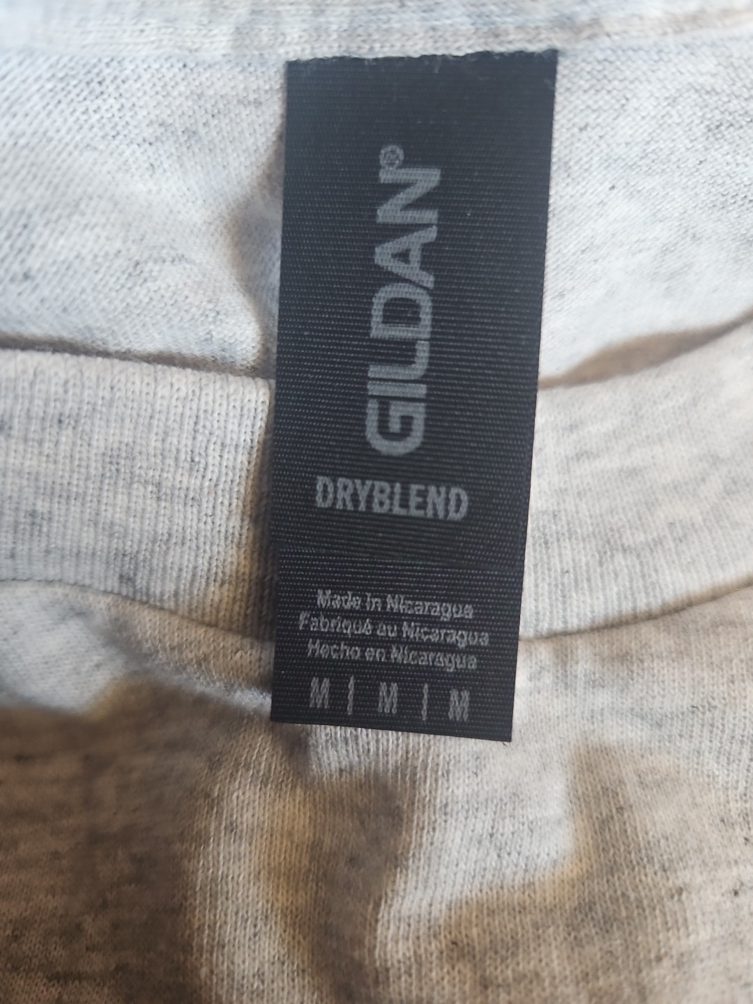 4 Gildan Ash Adult Medium 50/50 G800