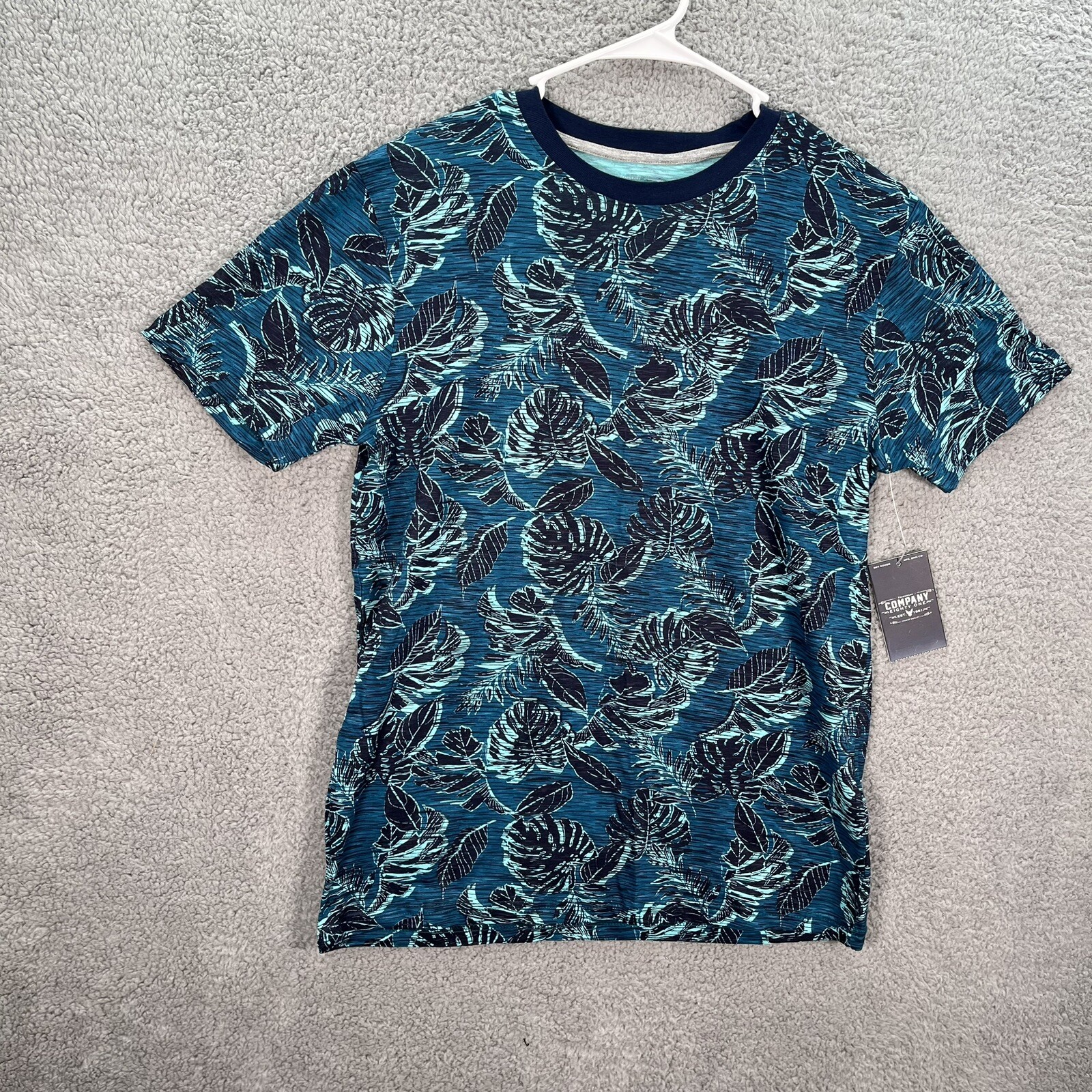 Trademark Company 81 Shirt Adult Medium Blue Preppy Aloha Beach Hawaiian NEW