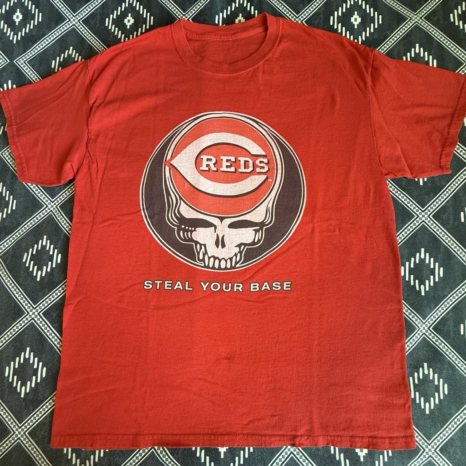 GRATEFUL DEAD CINCINNATI REDS Steal Your Base Mashup T-Shirt. LARGE Preowned NV