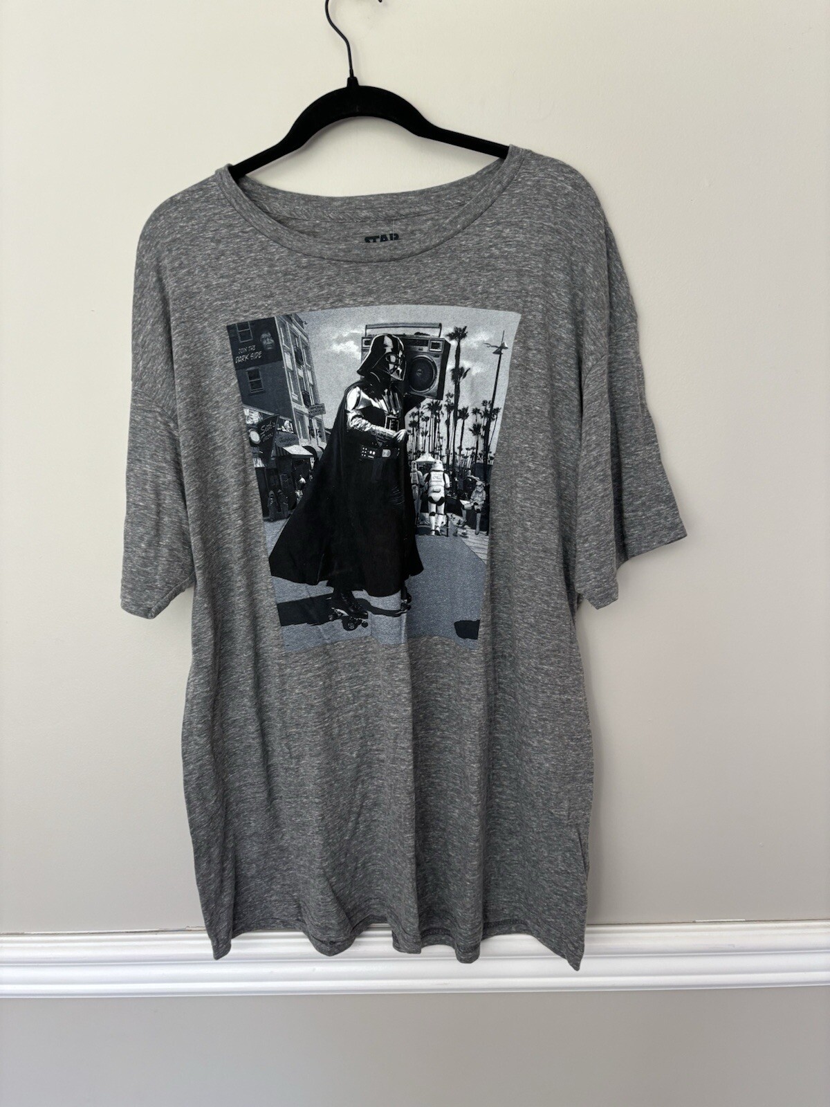 Hot Topic Men’s T Shirt Star Wars Death Vader XXL