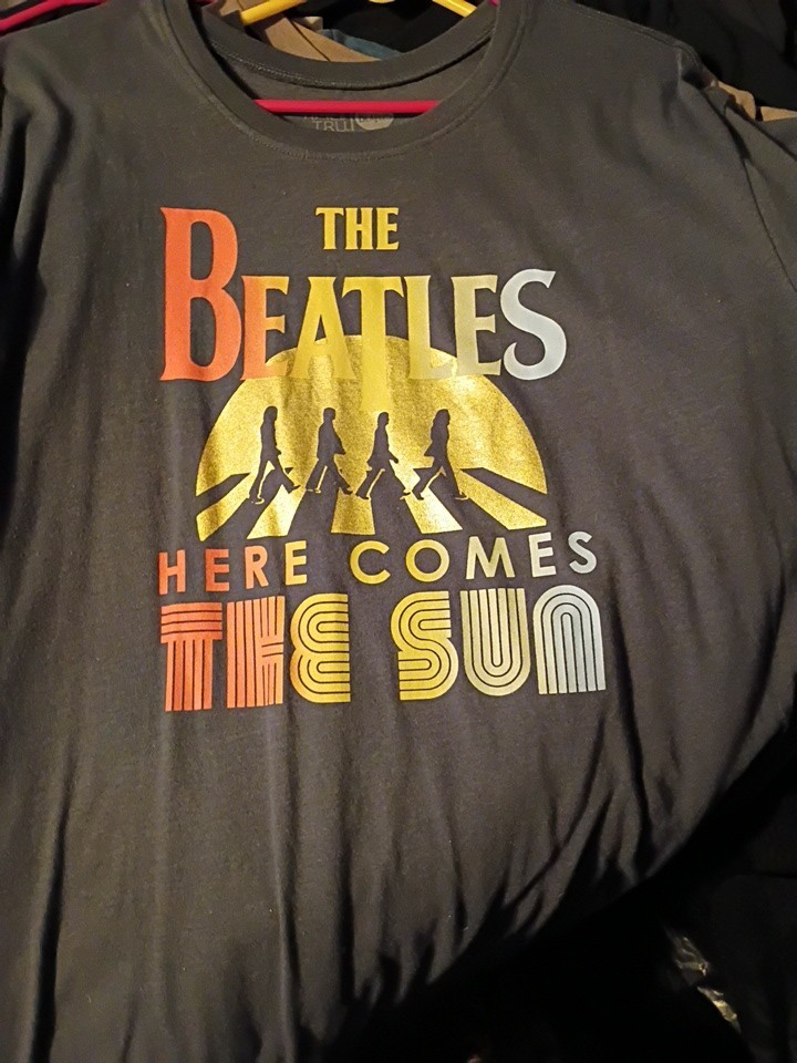 The Beatles Men’s L Black Here Comes The Sun Graphic T-Shirt