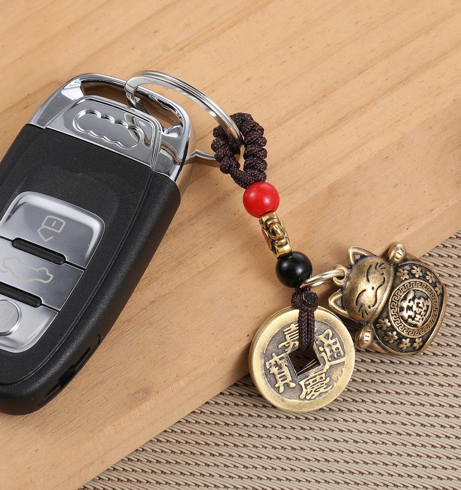 Lucky Cat Keychain, with Five Emperors Money Feng Shui Coins, Maneki Neko Good L
