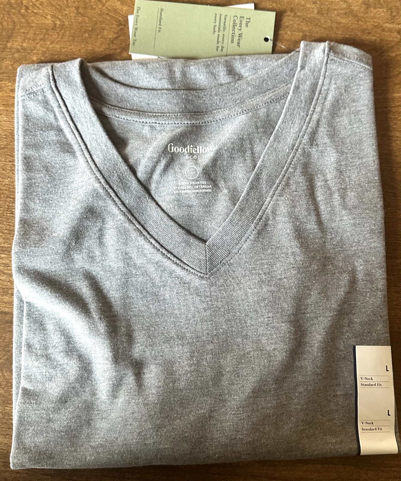 Mens V neck Goodfellow multicolors & sizes T shirts