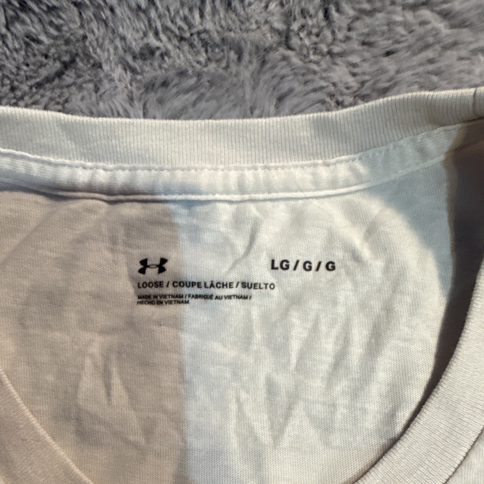 Under Armour White Graphic Camo Logo Tee Crew Neck Short Sleeve Men’s L Loose