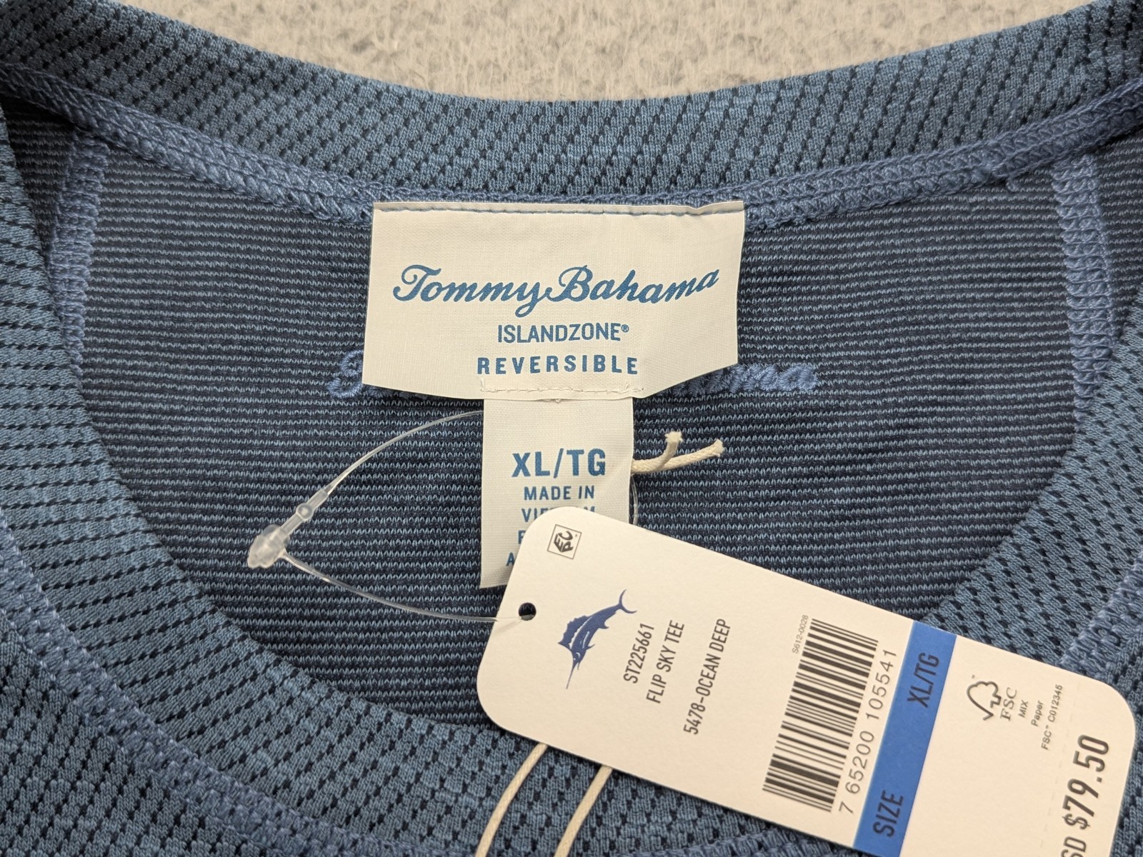 Tommy Bahama T-Shirt Mens XL Blue Flip Sky Tee SS Wicking Reversible $79