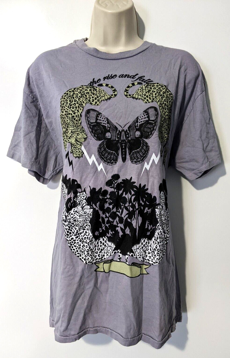 The Rise & Fall Short Sleeve Graphic T-Shirt Size Large 100% Cotton EUC