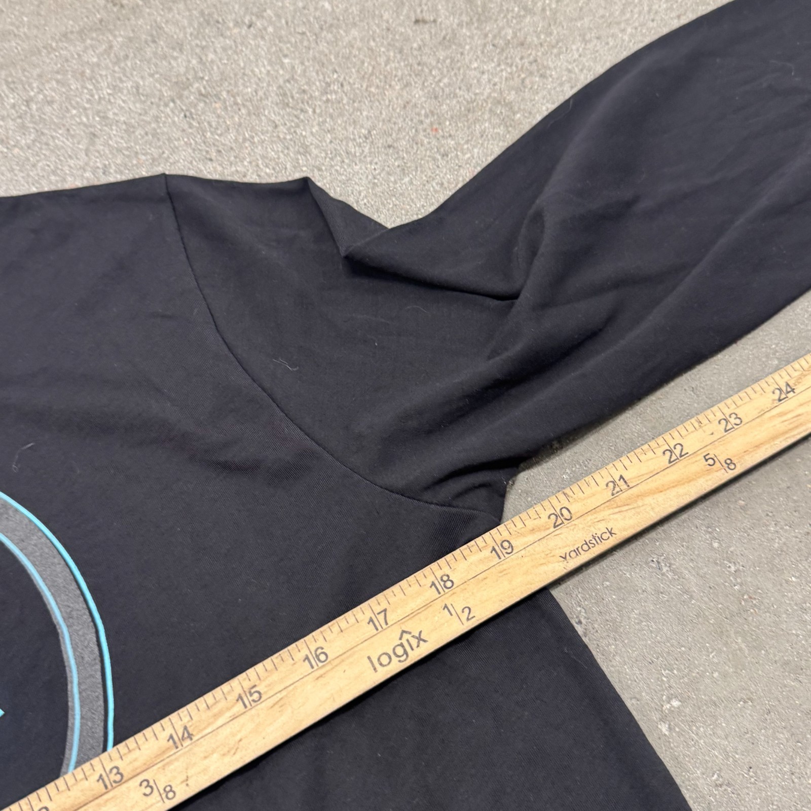 Rvca The Balance Of Opposites Shirt Mens Medium Black Regular Fit Sports Tee