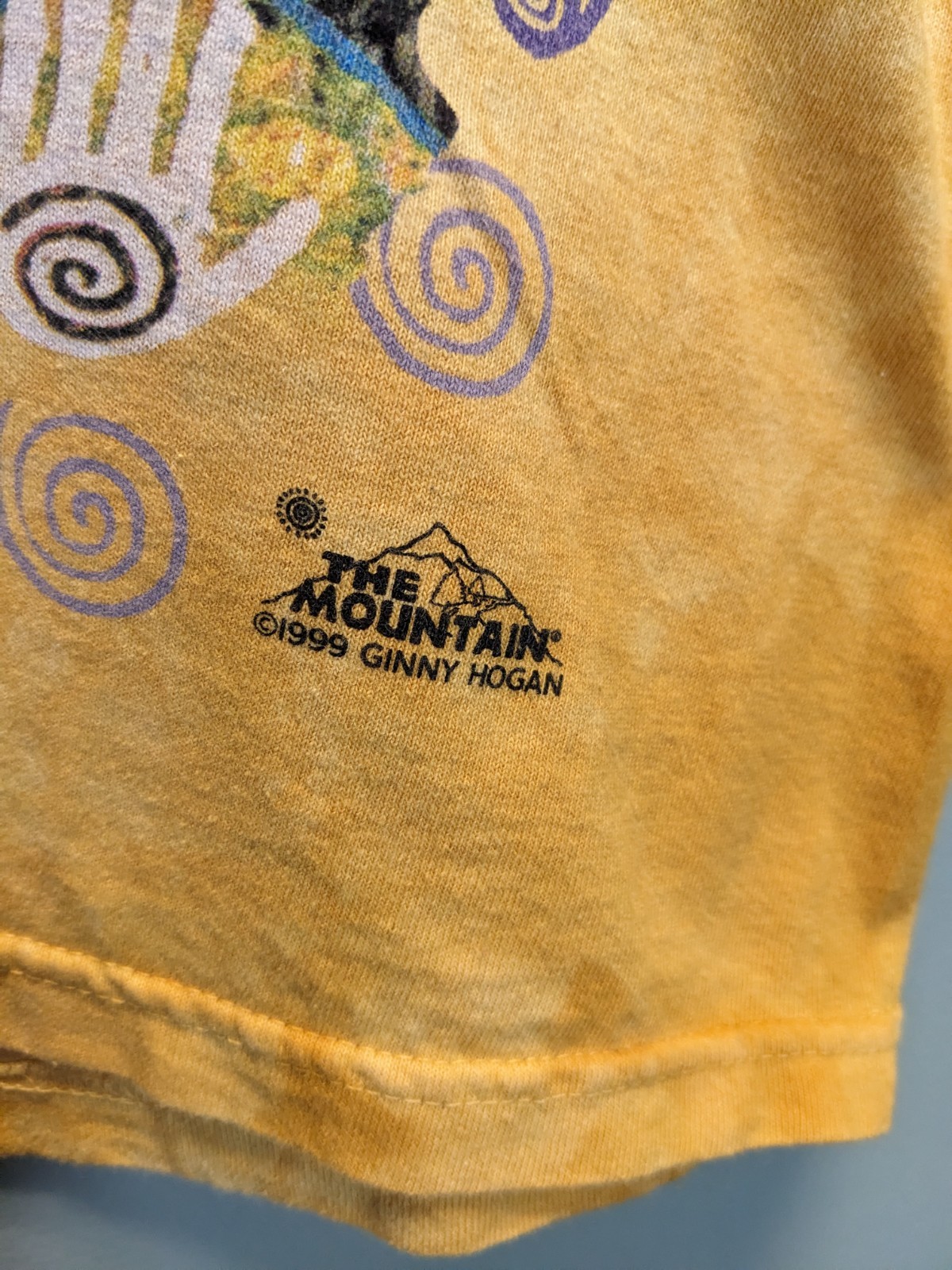 Vintage 1999 The Mountain Native American Indian T-shirt Small Tie-dye Hogan GUC