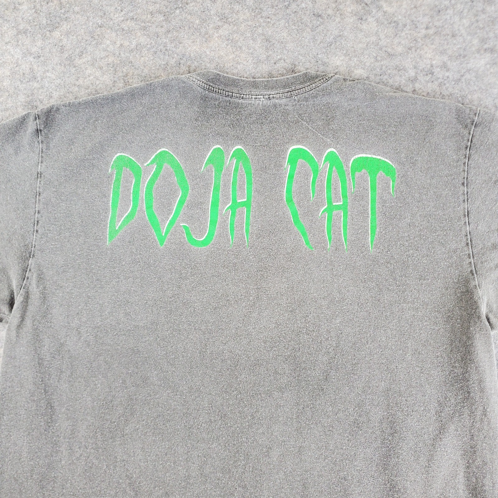 Doja Cat Shirt Mens Medium Gray Crew Neck Short Sleeve Graphics Stretch Pullover