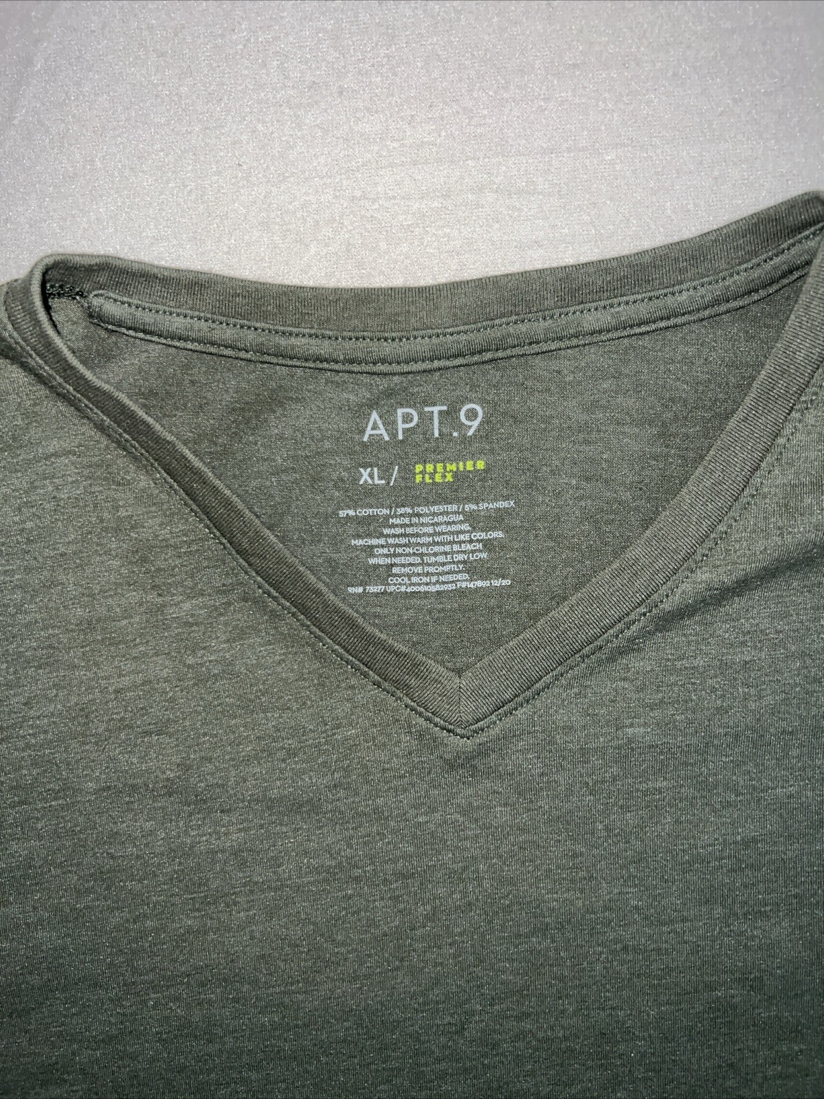 Mens Apt 9 Premier Flex T-Shirt V Neck Size XL NWT