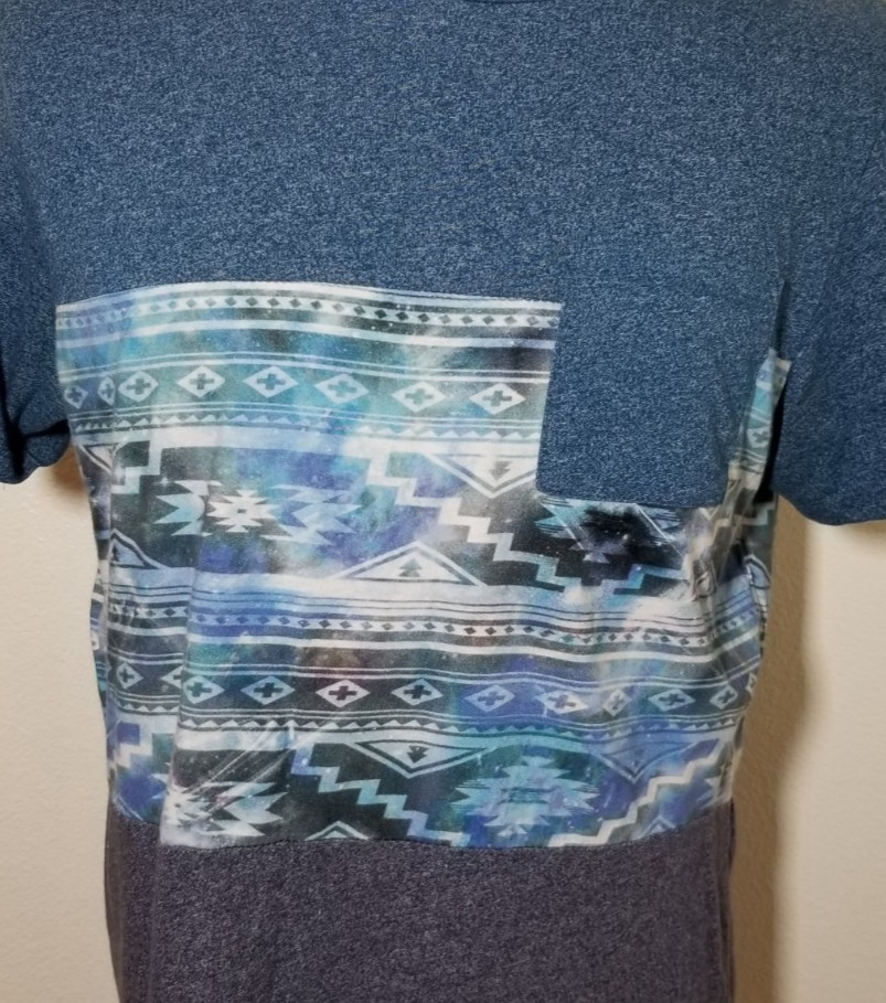 On The Byas Mens Sz M Teal Gray Southwest Graphic Knit Crew Neck Pocket T-Shirt