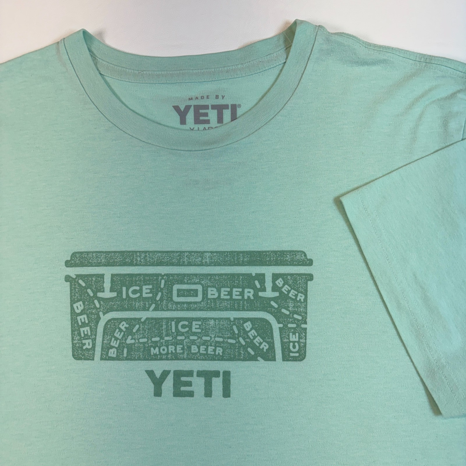 Yeti T-Shirt Men’s XL Foam Green Short Sleeve Cooler Graphic Beer Ice Tee Shirt
