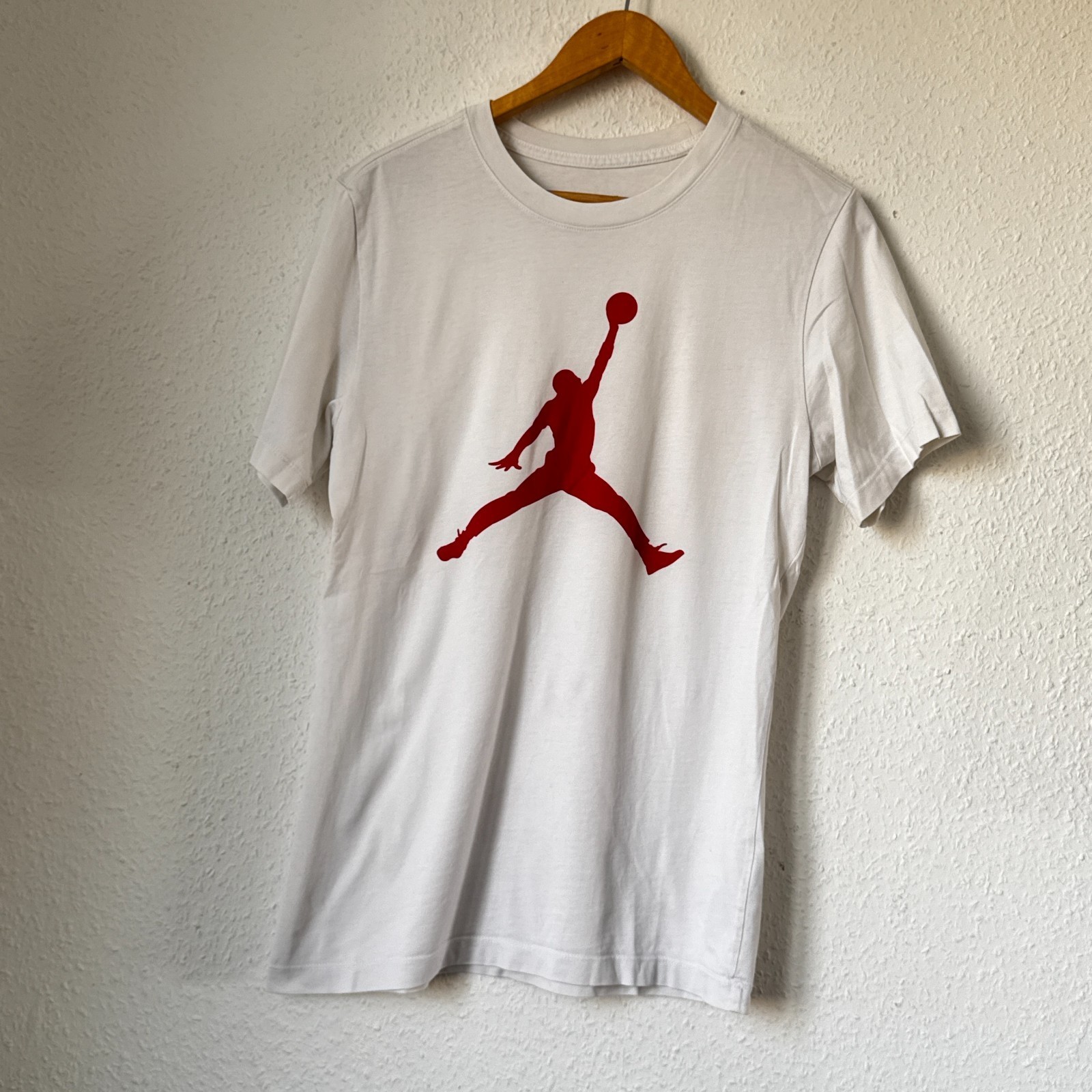 Jordan Jumpman Men’s Graphic T-Shirt – White/Red – Size S – CJ0921-102