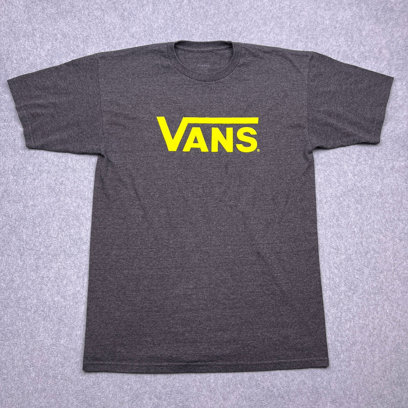 Vans T-Shirt Men’s Medium Tight Collar Gray Short Sleeve Crew Neck