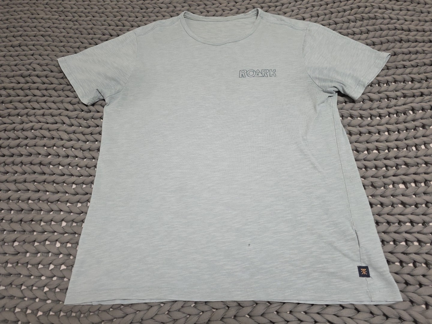 ROARK Light Heather Blue “Peace Mountain Hiker” Organic Cotton Tshirt Sz XL