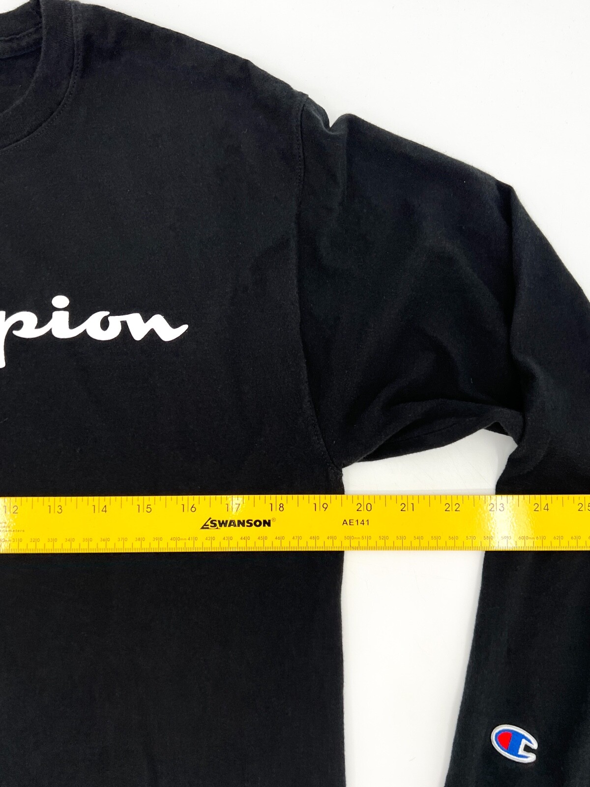 Champion Shirt Men Teens Medium Black Long Sleeve Pull on Logo