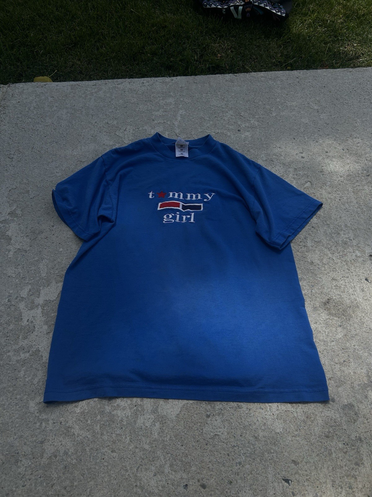 Tommy Girl T-Shirt Vintage, Size M, Fruit of the Loom, 90s Vintage