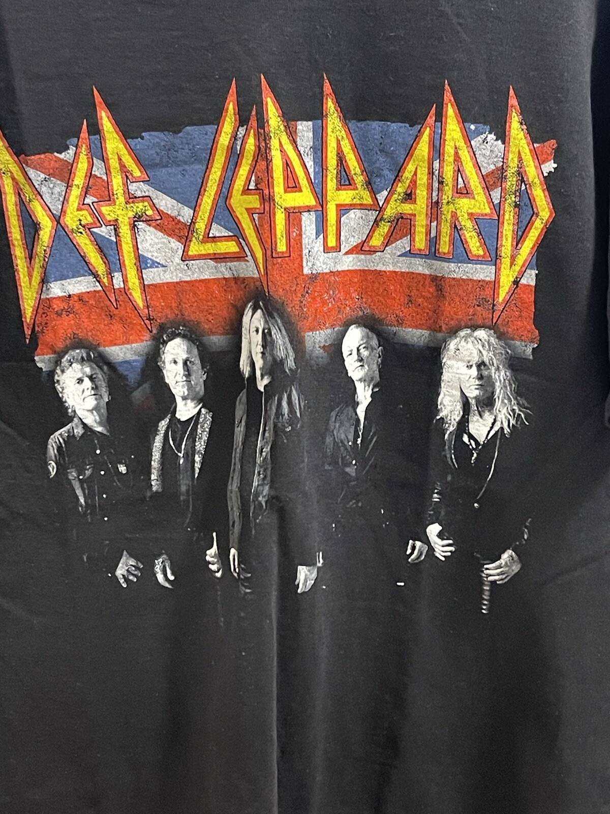 Def Leppard Men’s Lineup Black with Grinding T-Shirt Size X-Large