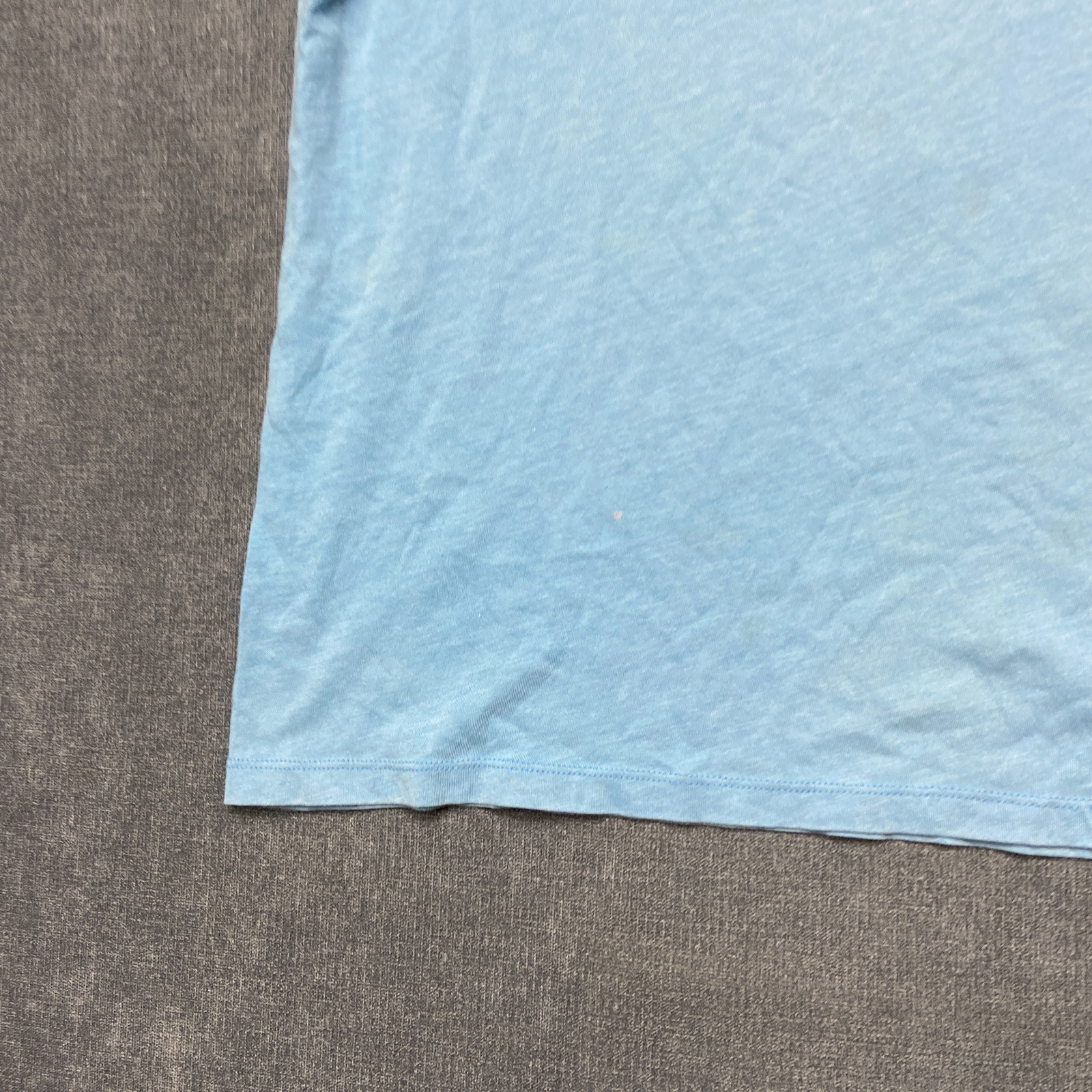 Banana Republic T-Shirt Mens Large Blue Short Sleeve V-Neck Casual Pullover
