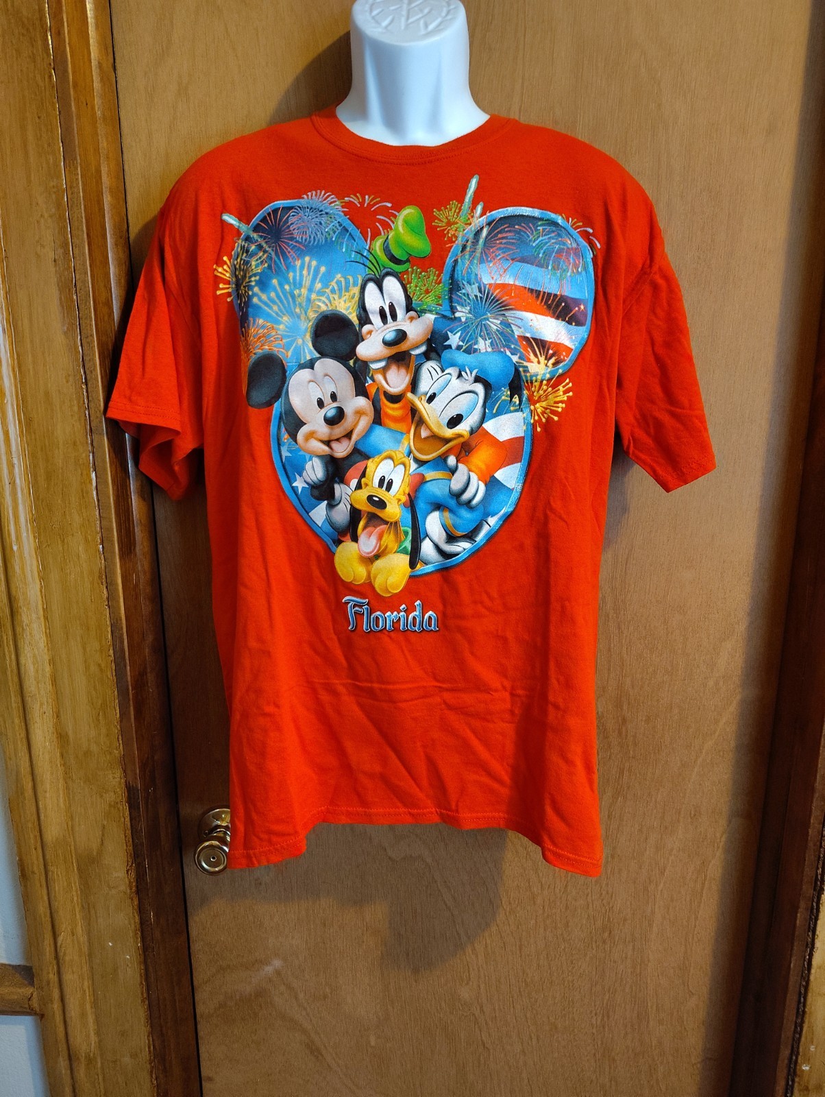 Disney Florida Mickey Goofy Donald Pluto Fireworks Souvenir Red T Shirt size L