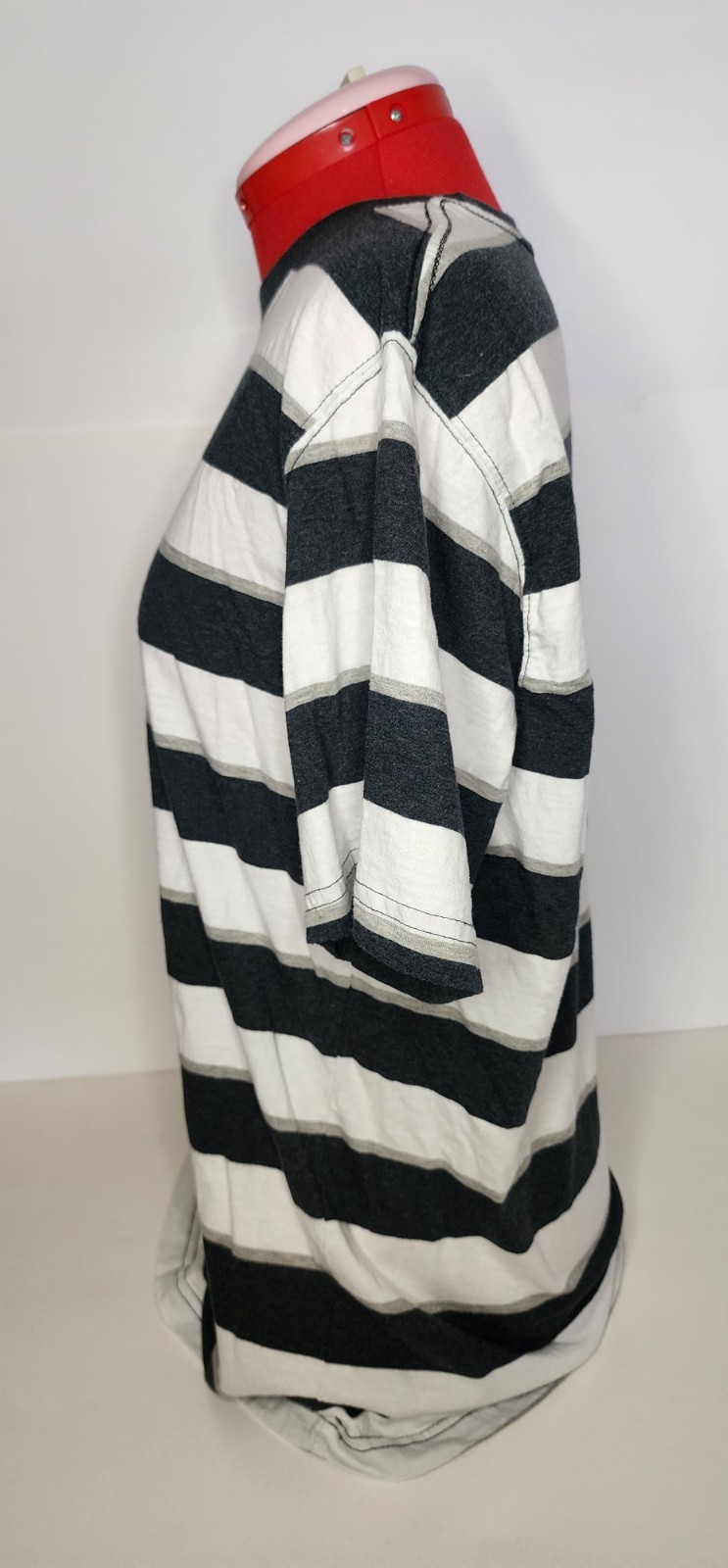 Ocean Pacific Men’s Striped T-Shirt Black White L/G (42-44) Cotton Crew Neck H22