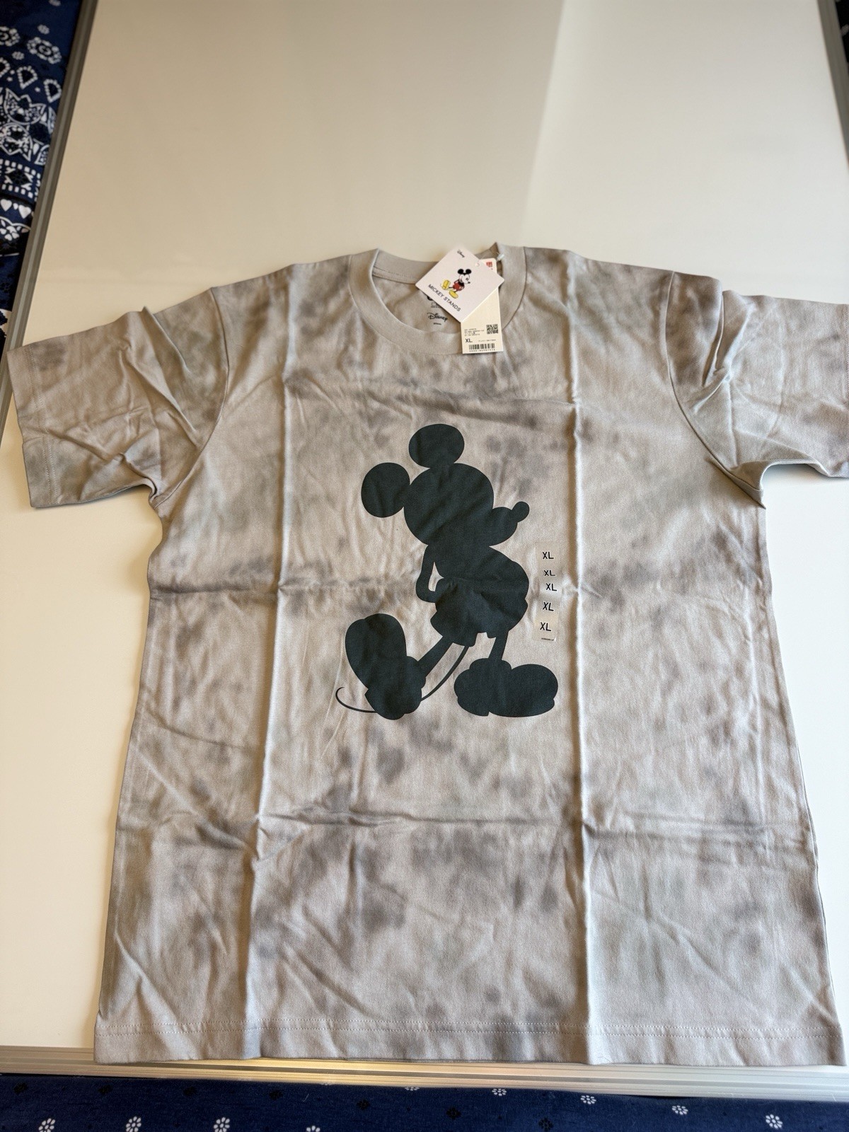 UNIQLO X Mickey Mouse UT Graphic T-shirt Light Gray US Size Large Dai Dai