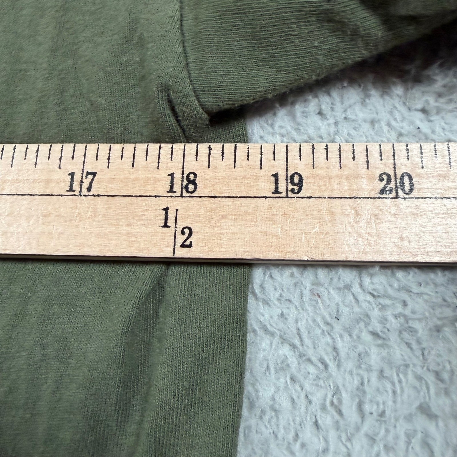 VTG Bayside US Army Eagle American Flag This We’ll Defend Mens M Olive Green USA
