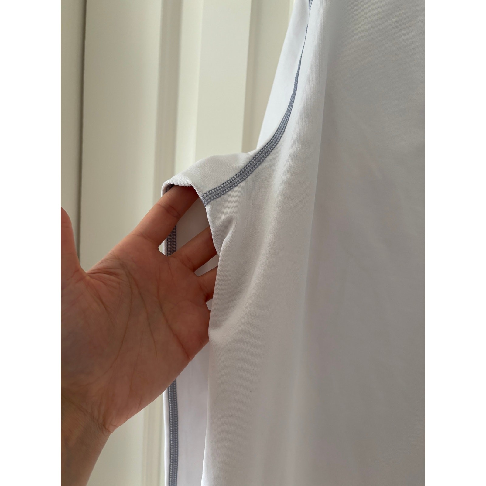 Under Armour White ColdGear Fitted Long Sleeve Top LG
