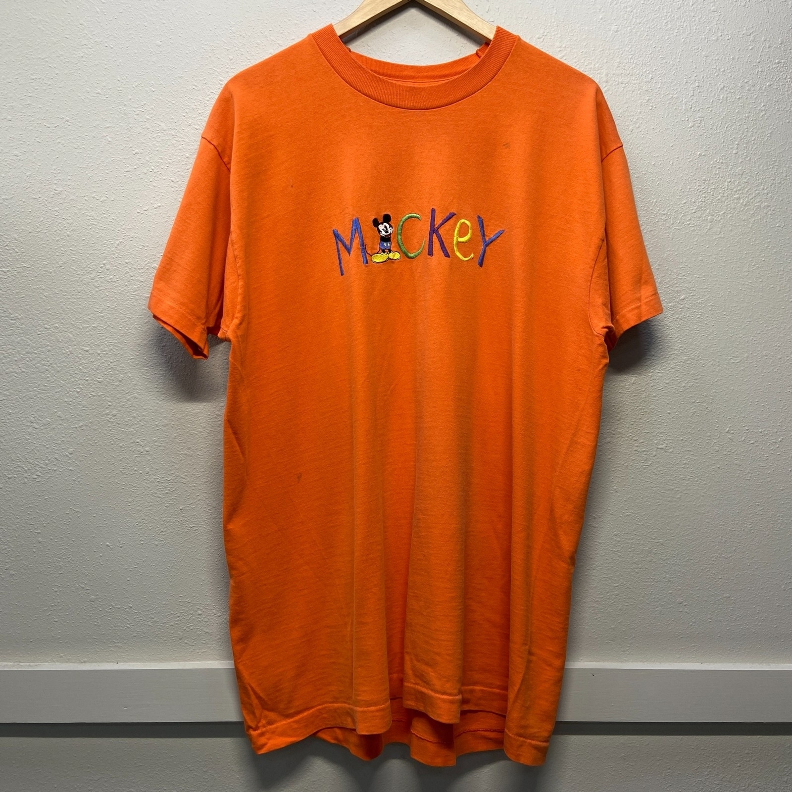 VTG 90s Single Stitch Embroidered Mickey Mouse Disney Orange T-Shirt Men’s Sz XL