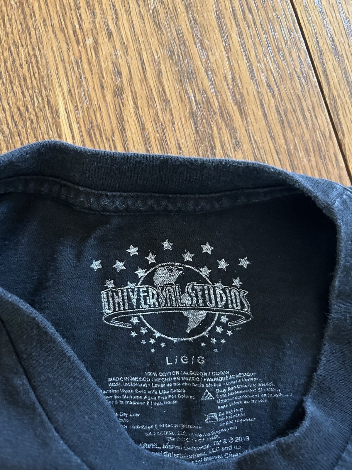 Universal Studios Spiderman Graphic L Shirt Marvel Ride 2009 Theme Park