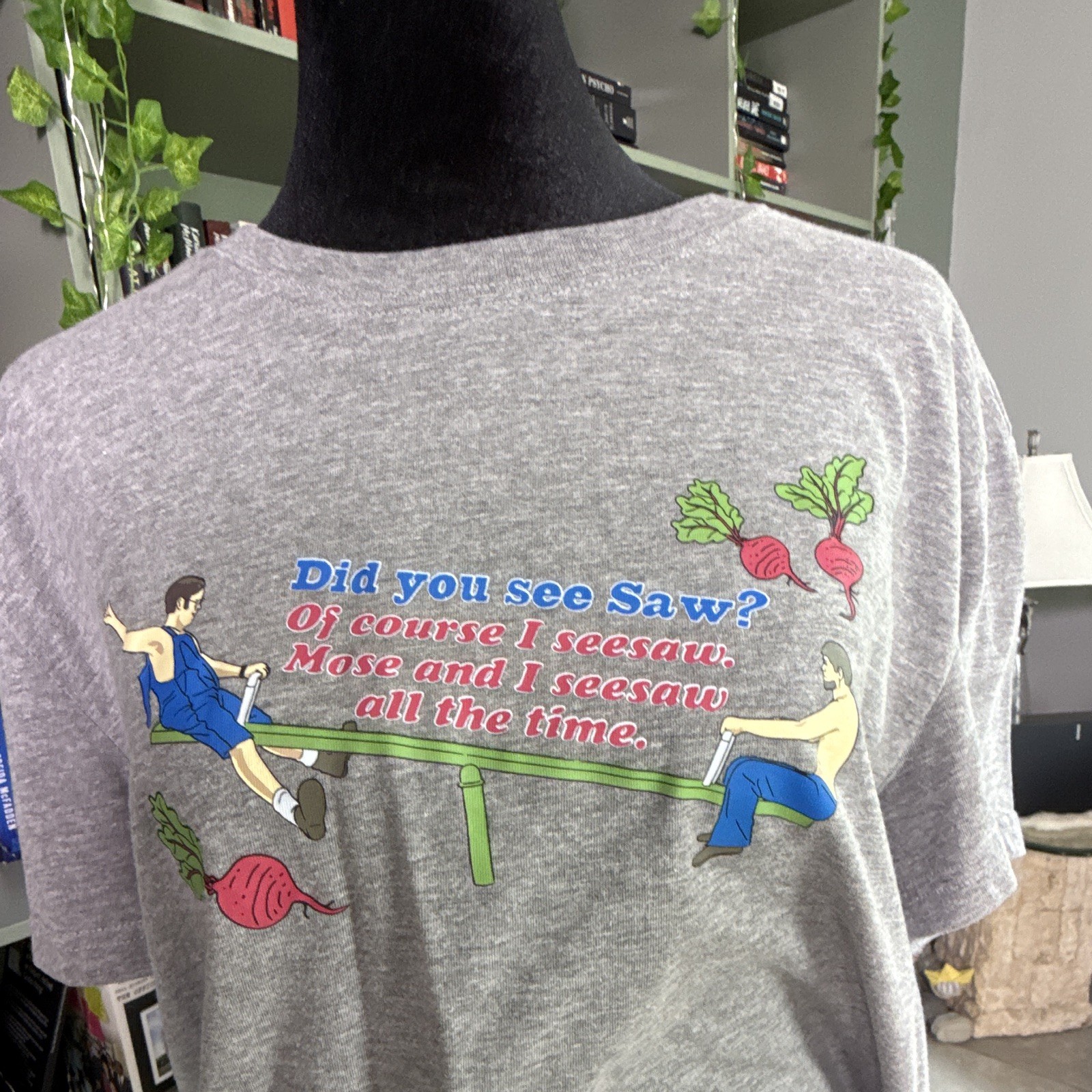 The Office Schrute Farms People Love Beets Dwight Schrute Gray Tee Men’s M